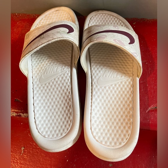 nike women’s slides - Picture 4 of 4